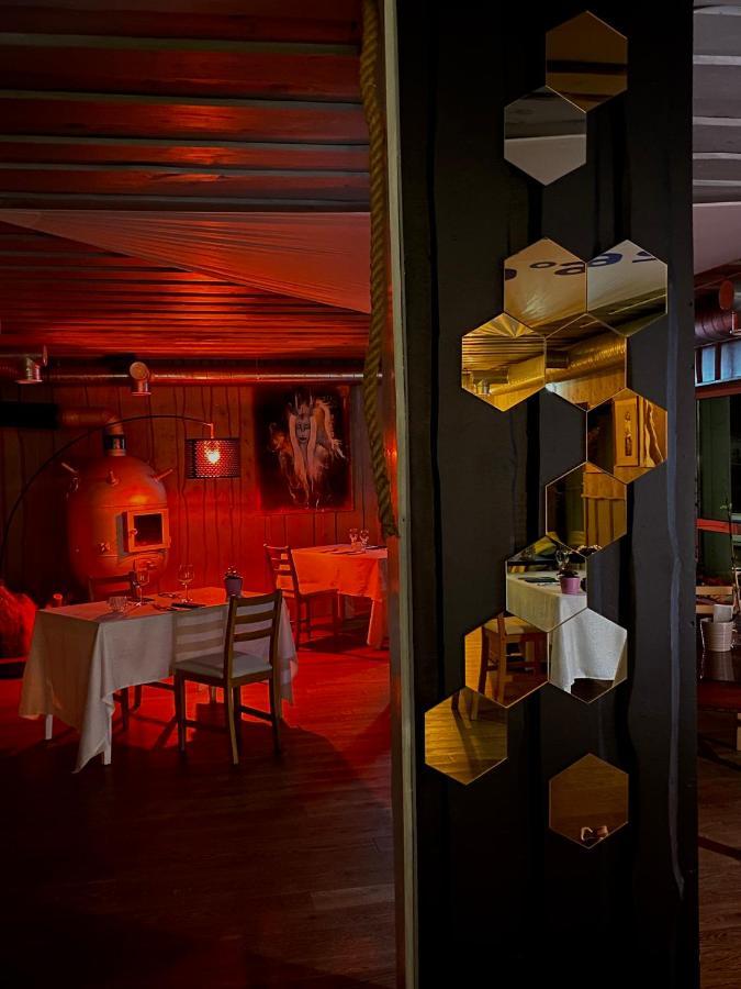 Vergi Sadam & Restoran Wirkes' Exteriör bild