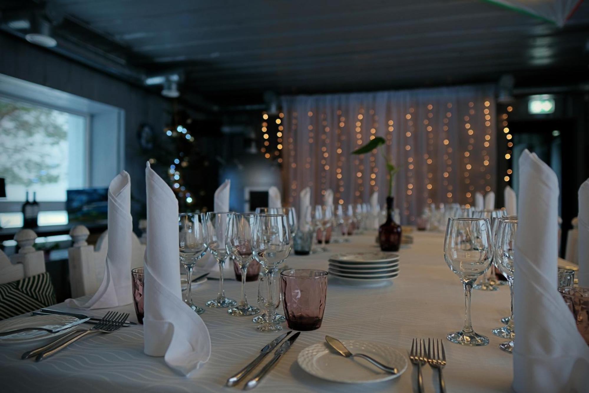 Vergi Sadam & Restoran Wirkes' Exteriör bild